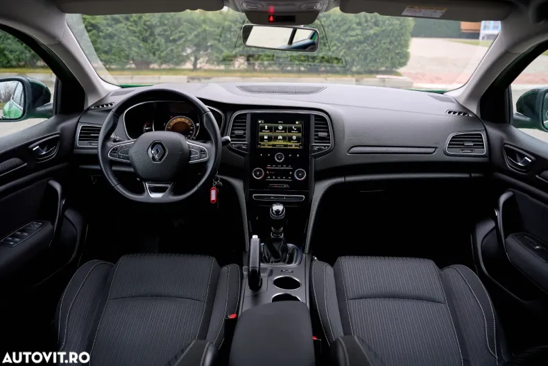 Renault Megane din 2020 cu 66.865 km - oferta REN192235 - foto 4
