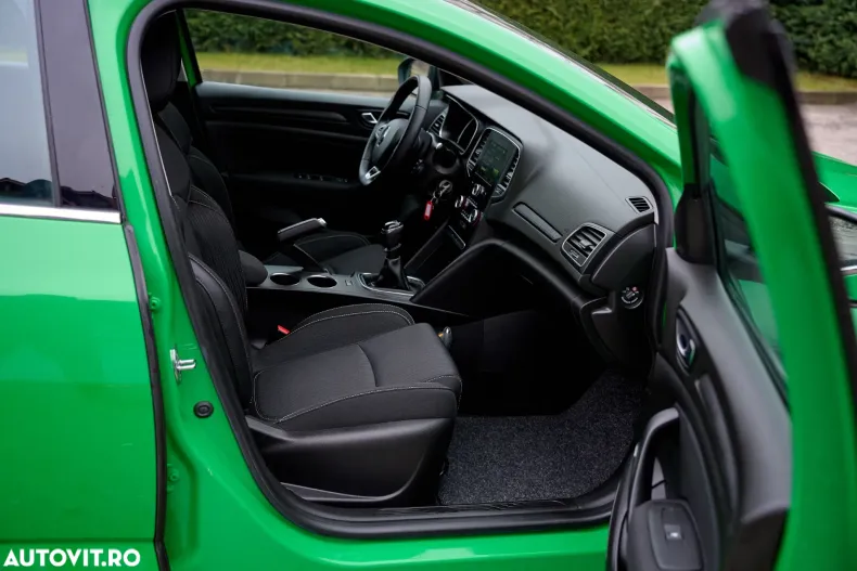 Renault Megane din 2020 cu 66.865 km - oferta REN192235 - foto 16