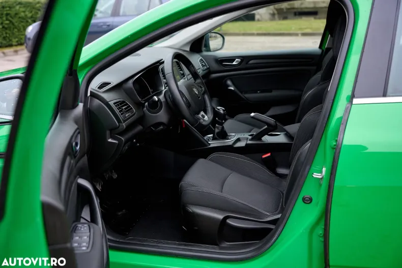 Renault Megane din 2020 cu 66.865 km - oferta REN192235 - foto 17