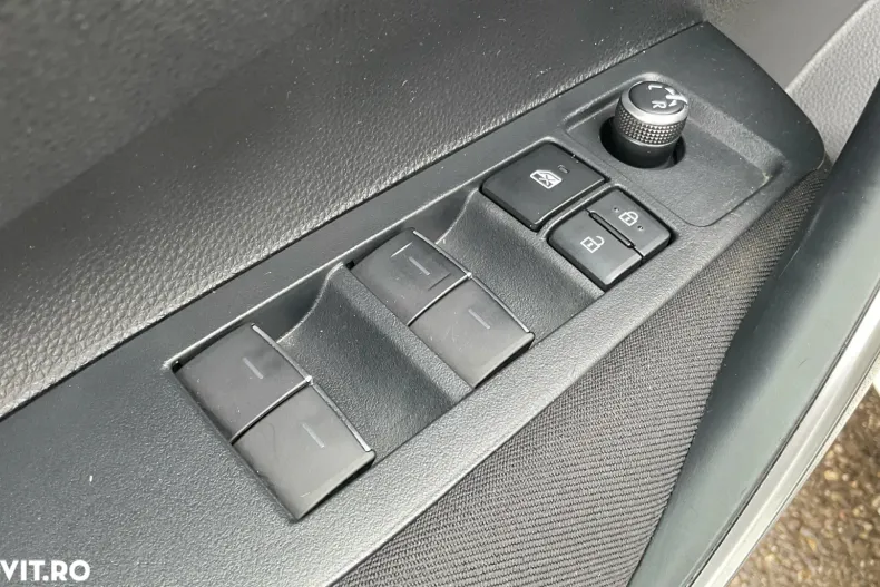 Toyota Corolla din 2021 cu 145.493 km - oferta TOY192240 - foto 15