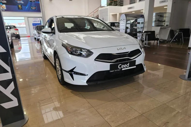 Kia Ceed din 2024 cu 1 km - oferta KIA192253 - foto 6