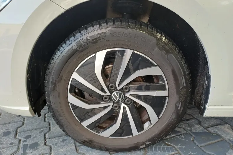 Volkswagen Polo din 2022 cu 48.388 km - oferta VOL192260 - foto 4