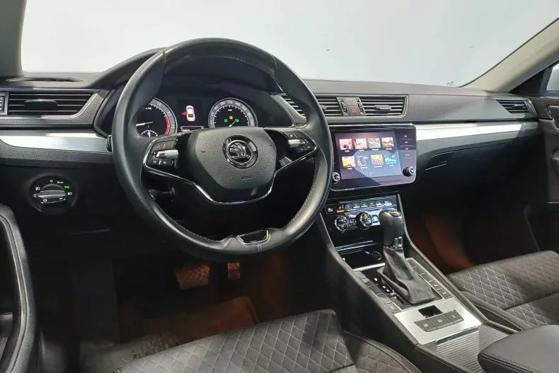Skoda Superb din 2021 cu 109.926 km - oferta SKO192261 - foto 5