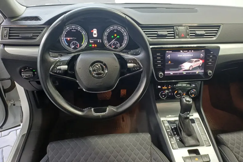 Skoda Superb din 2020 cu 56.054 km - oferta SKO192262 - foto 6