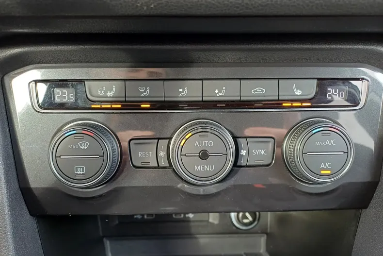 Volkswagen Tiguan din 2021 cu 88.035 km - oferta VOL192263 - foto 16