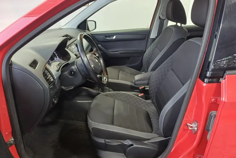 Skoda Fabia din 2021 cu 56.713 km - oferta SKO192265 - foto 5