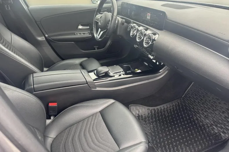 Mercedes-Benz A 180 (Clasa A) din 2021 cu 72.839 km - oferta MER192269 - foto 13