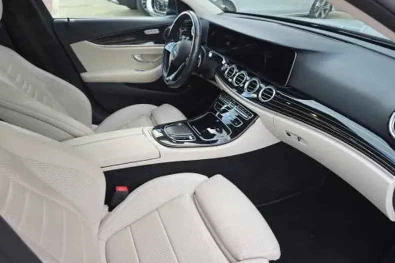 Mercedes-Benz E din 2021 cu 77.437 km - oferta MER192275 - foto 11