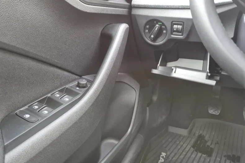 Skoda Kamiq din 2025 cu 1.790 km - oferta SKO192276 - foto 13
