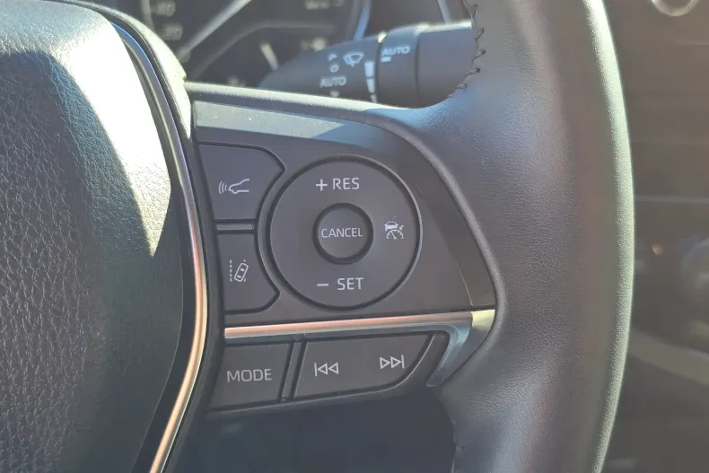 Toyota Camry din 2022 cu 14.215 km - oferta TOY192283 - foto 13