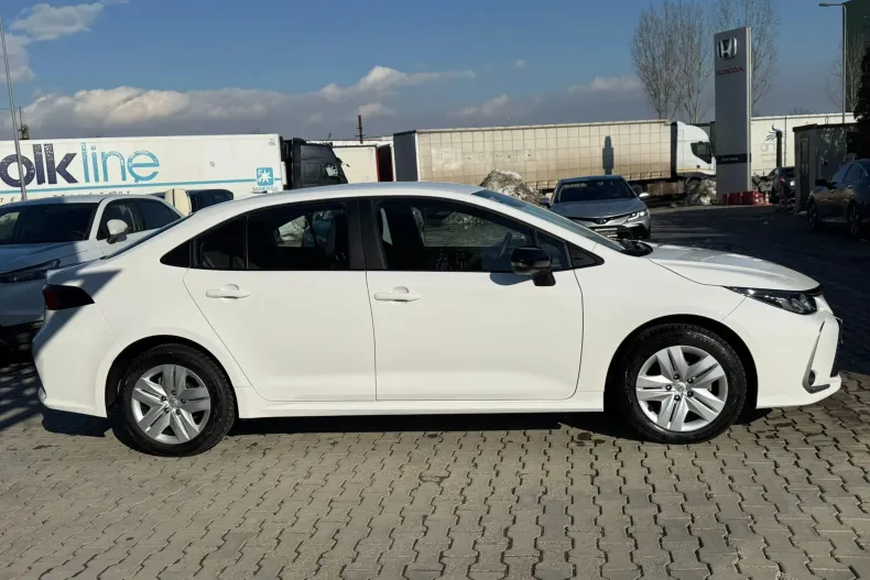 Toyota Corolla din 2025 cu 5.276 km - oferta TOY192284 - foto 6