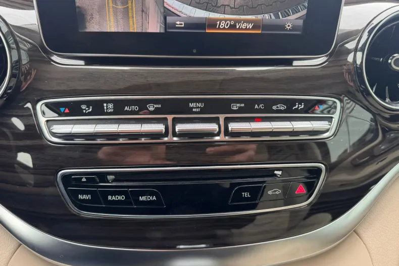 Mercedes-Benz V din 2020 cu 49.443 km - oferta MER192285 - foto 24