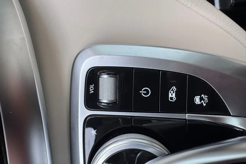 Mercedes-Benz V din 2020 cu 49.443 km - oferta MER192285 - foto 27