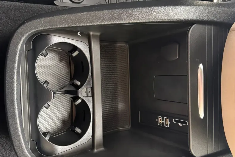 Mercedes-Benz V din 2020 cu 49.443 km - oferta MER192285 - foto 28