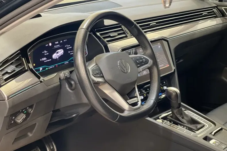 Volkswagen Passat Alltrack din 2021 cu 65.352 km - oferta VOL192296 - foto 4