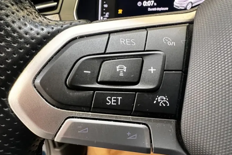 Volkswagen Passat Alltrack din 2021 cu 65.352 km - oferta VOL192296 - foto 18