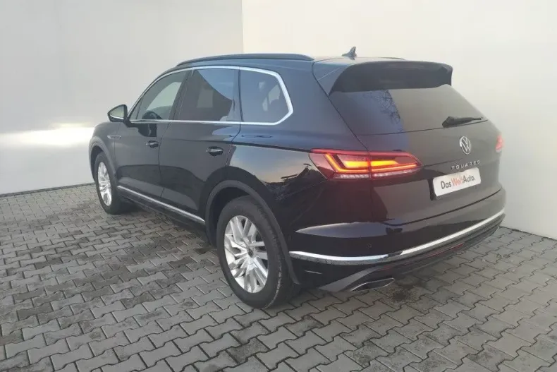 Volkswagen Touareg din 2022 cu 67.344 km - oferta VOL192297 - foto 2