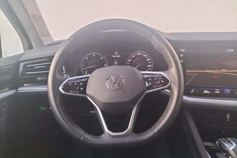 Volkswagen Touareg din 2022 cu 67.344 km - oferta VOL192297 - foto 11