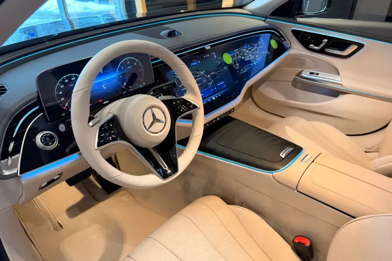 Mercedes-Benz E din 2026 cu 1 km - oferta MER192302 - foto 2