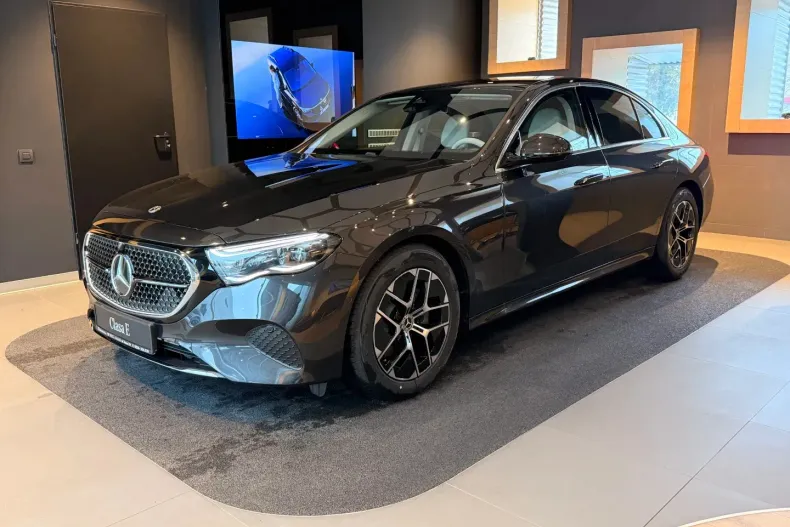 Mercedes-Benz E din 2026 cu 1 km - oferta MER192302 - foto 3