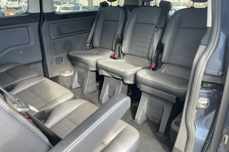 Ford Tourneo Custom din 2023 cu 62.230 km - oferta FOR192308 - foto 21