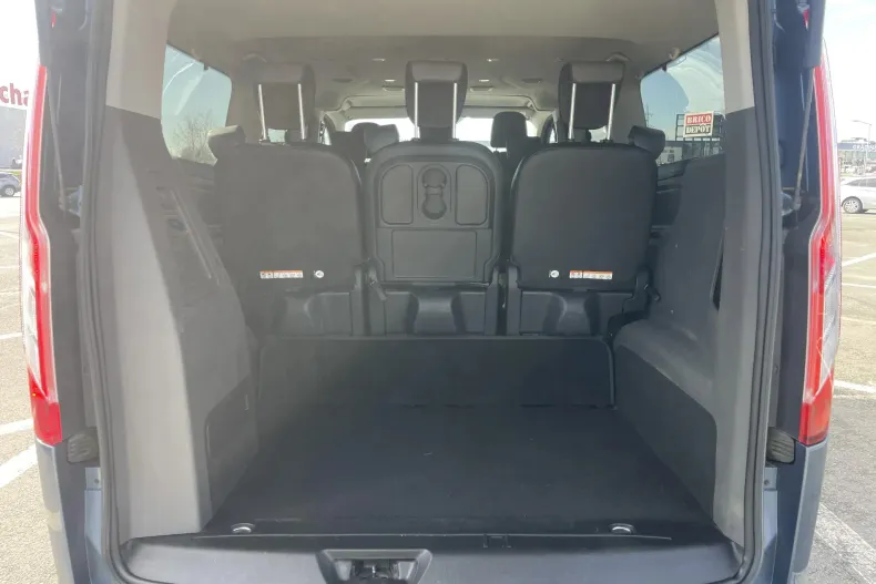 Ford Tourneo Custom din 2023 cu 62.230 km - oferta FOR192308 - foto 23