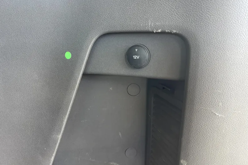 Ford Tourneo Custom din 2023 cu 62.230 km - oferta FOR192308 - foto 24