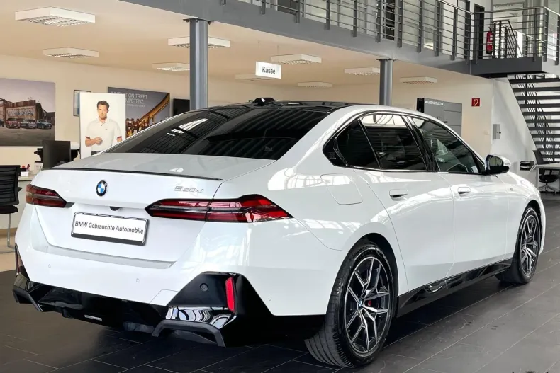 BMW 520d (Seria 5) din 2024 cu 7.896 km - oferta BMW192315 - foto 4