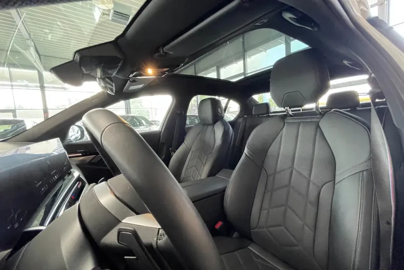 BMW 520d (Seria 5) din 2024 cu 7.896 km - oferta BMW192315 - foto 8