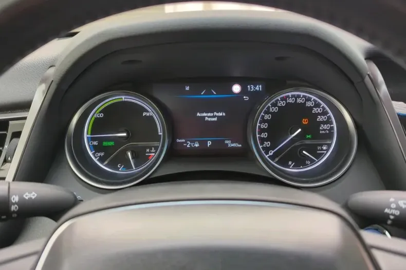 Toyota Camry din 2022 cu 33.493 km - oferta TOY192323 - foto 5