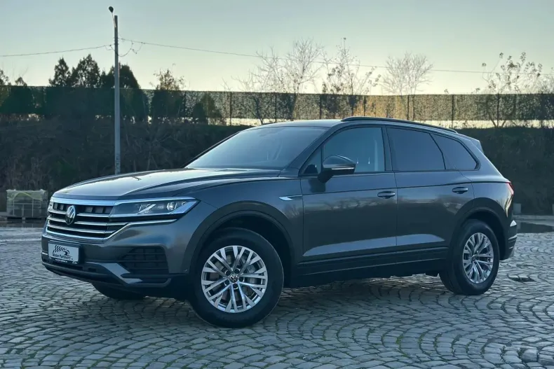 Volkswagen Touareg din 2023 cu 106.000 km - oferta VOL192325 - foto 2