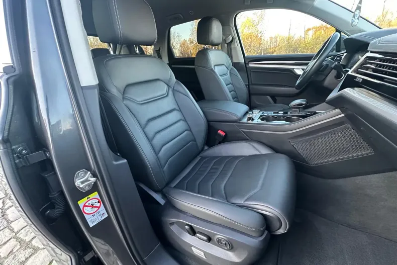 Volkswagen Touareg din 2023 cu 106.000 km - oferta VOL192325 - foto 7