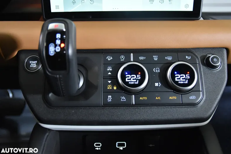 Land Rover Defender din 2023 cu 55.452 km - oferta LAN192335 - foto 16
