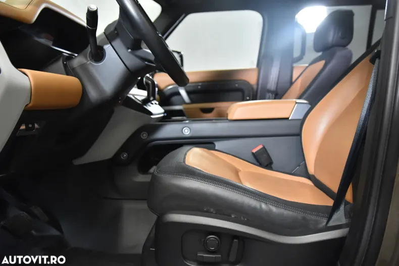 Land Rover Defender din 2023 cu 55.452 km - oferta LAN192335 - foto 22