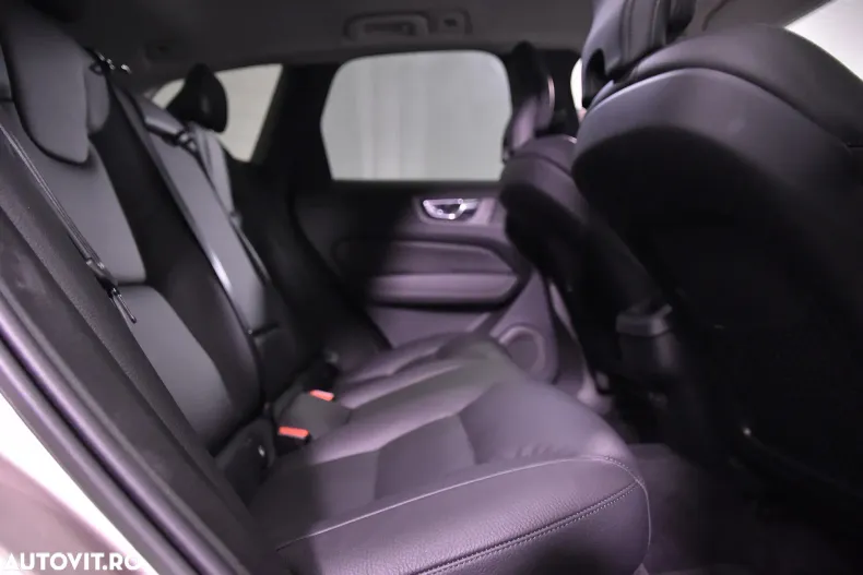 Volvo XC60 din 2022 cu 89.738 km - oferta VOL192342 - foto 12