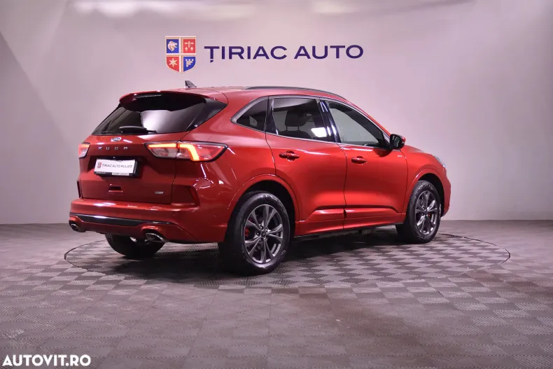 Ford Kuga din 2023 cu 38.393 km - oferta FOR192344 - foto 5