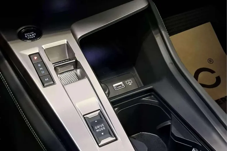 Peugeot 308 din 2025 cu 7.915 km - oferta PEU192348 - foto 15