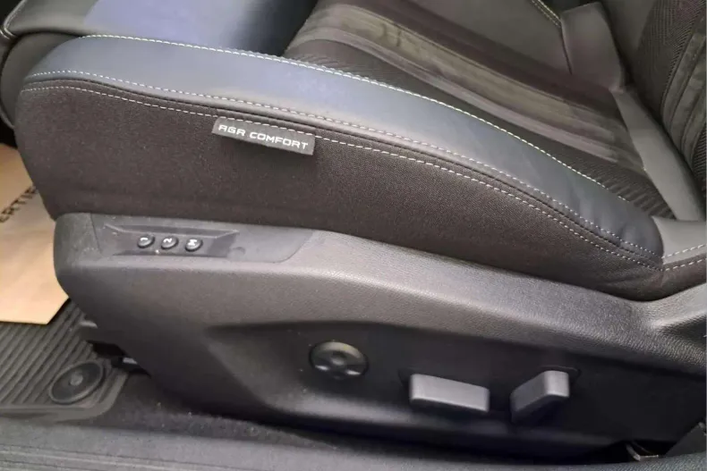 Peugeot 308 din 2025 cu 7.915 km - oferta PEU192348 - foto 16