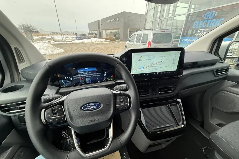 Ford Tourneo Custom din 2024 cu 1 km - oferta FOR192355 - foto 12