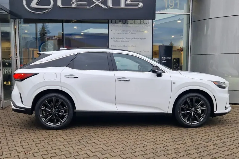 Lexus Seria RX din 2024 cu 23.824 km - oferta LEX192359 - foto 2