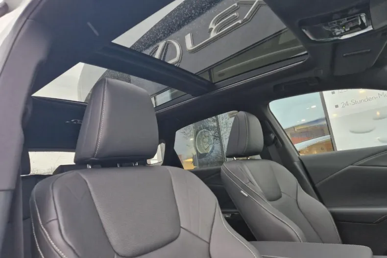 Lexus Seria RX din 2024 cu 23.824 km - oferta LEX192359 - foto 9