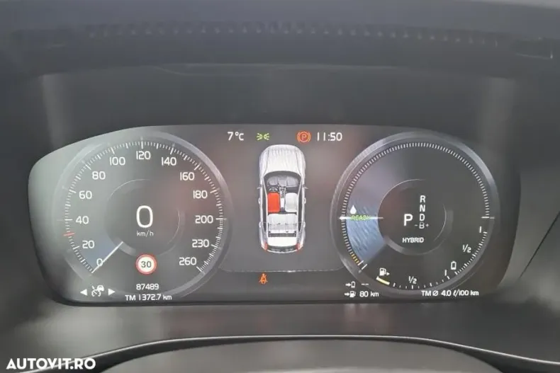 Volvo XC40 din 2022 cu 87.489 km - oferta VOL192362 - foto 13