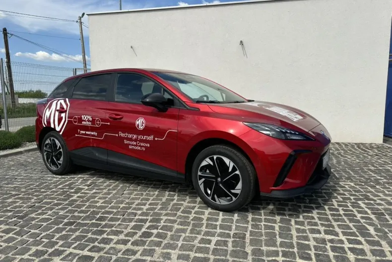 MG MG4 din 2023 cu 4.850 km - oferta MG0192366 - foto 2