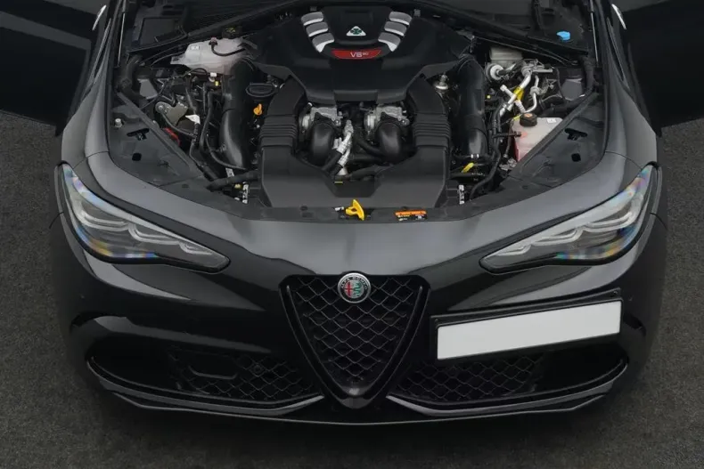 Alfa Romeo Giulia din 2023 cu 13.900 km - oferta ALF192371 - foto 6