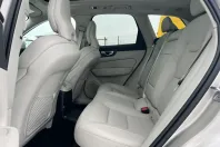 Volvo XC60 din 2021 cu 46.000 km - oferta VOL192373 - foto 6