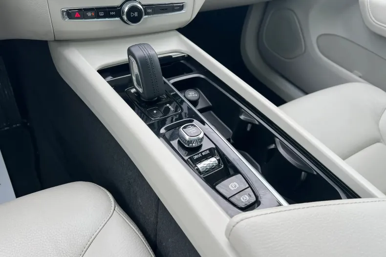 Volvo XC60 din 2021 cu 46.000 km - oferta VOL192373 - foto 10