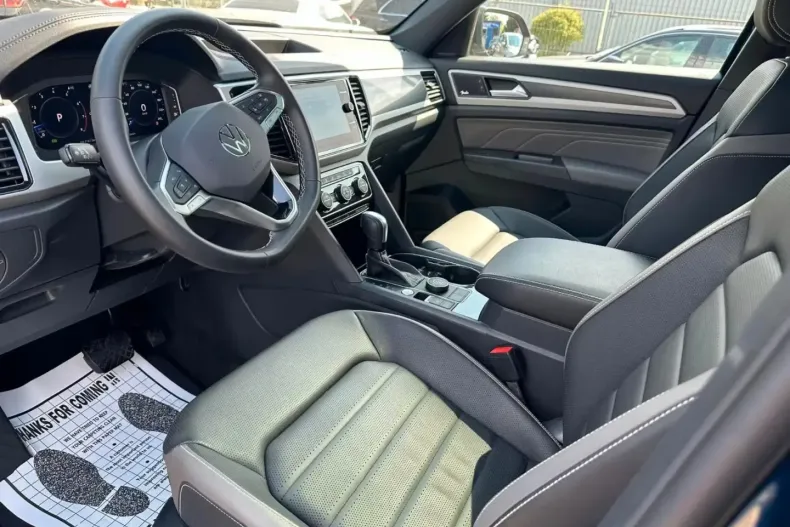 Volkswagen Atlas din 2023 cu 12.300 km - oferta VOL192382 - foto 9