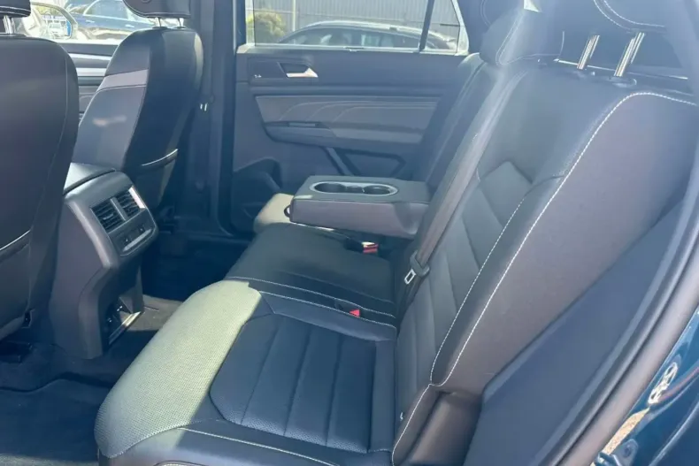 Volkswagen Atlas din 2023 cu 12.300 km - oferta VOL192382 - foto 12