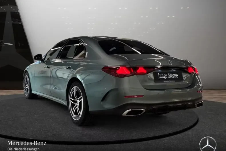 Mercedes-Benz E 200 (Clasa E) din 2025 cu 3.400 km - oferta MER192385 - foto 4