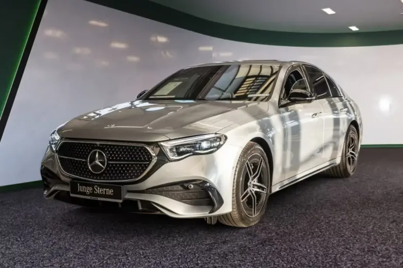 Mercedes-Benz E 220 (Clasa E) din 2025 cu 11.900 km - oferta MER192388 - foto 1